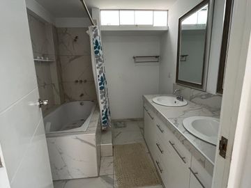 Gran Oportunidad De Venta – Casa De Campo Moderna En Alto Prado, La Angostura – Ica