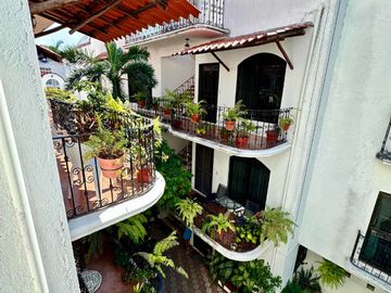 Penthouse Estilo Colonial Mexicano en el Corazón de Playa del Carmen Ubicación privilegiada, encanto tradicional y potencial de inversión