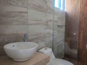 Por $3'598,000 puedes Vivir en esta Casa con Recámara en PB, en el Fraccionamiento más Nuevo en la Zona boca del rio