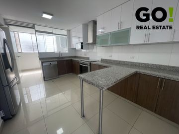DEPARTAMENTO EN URB. VALLE HERMOSO DE MONTERRICO SURCO