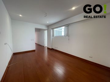 DEPARTAMENTO EN URB. VALLE HERMOSO DE MONTERRICO SURCO