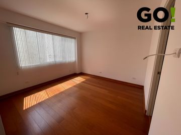 DEPARTAMENTO EN URB. VALLE HERMOSO DE MONTERRICO SURCO
