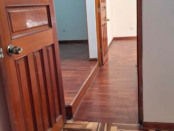 SE ALQUILA AMPLIA CASA EN SURCO - URB. SAGITARIO!!!