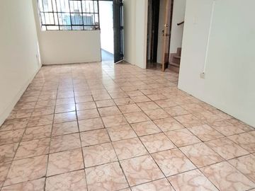 SE ALQUILA AMPLIA CASA EN SURCO - URB. SAGITARIO!!!
