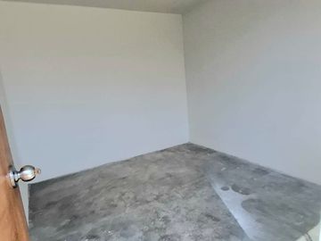 SE ALQUILA AMPLIA CASA EN SURCO - URB. SAGITARIO!!!