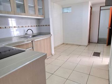 SE ALQUILA AMPLIA CASA EN SURCO - URB. SAGITARIO!!!