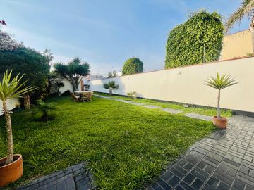 Casa amplia con jardines, y salida a parque 🏡💫 en Brisas de Villa