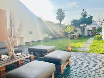 Casa amplia con jardines, y salida a parque 🏡💫 en Brisas de Villa