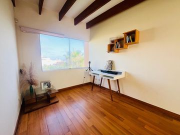 Casa amplia con jardines, y salida a parque 🏡💫 en Brisas de Villa