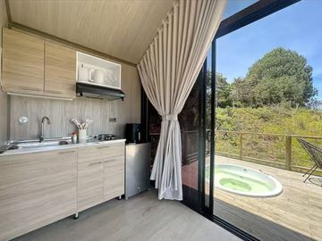 Venta lote con 2 cabañas, (AIrbnb)