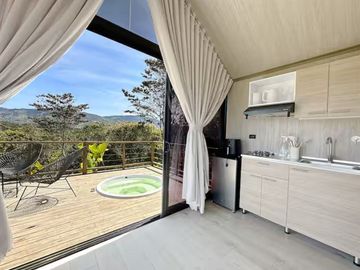Venta lote con 2 cabañas, (AIrbnb)