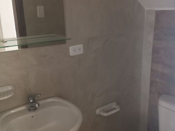 CASA DENTRO DE EXCLUSIVO CONJUNTO EN CENTRO NORTE QUITO