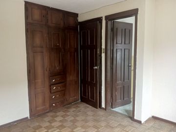 CASA DENTRO DE EXCLUSIVO CONJUNTO EN CENTRO NORTE QUITO