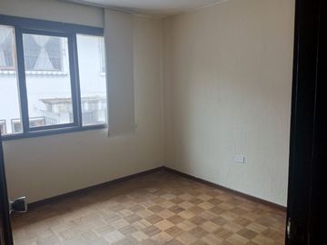 CASA DENTRO DE EXCLUSIVO CONJUNTO EN CENTRO NORTE QUITO