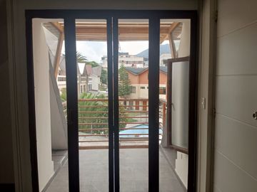 CASA DENTRO DE EXCLUSIVO CONJUNTO EN CENTRO NORTE QUITO