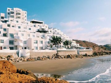 Departamento frente al mar en Ciudad Del Mar de oportunidad.