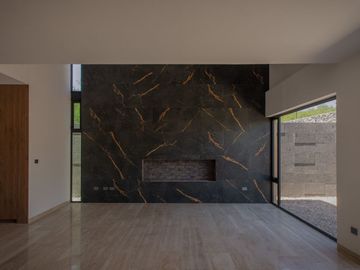 Casa ATHENA: No solo es moderna, es un refugio donde cada rincón invita a disfrutar, a crear recuerdos, a vivir plenamente.