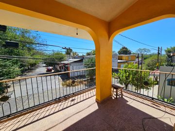 Casa en Venta, Colonia Lomas de las Flores, Villa de Alvarez, Colima