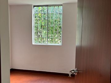 ¡Oportunidad! Apartamento Remodelado en Primer Piso – Unidad Residencial Kumanday, Cali