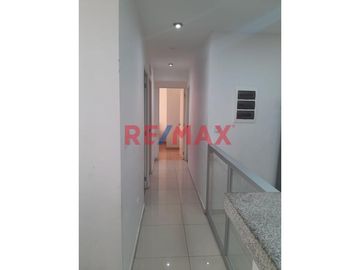 Se Vende Hermoso Departamento Frente A Parque