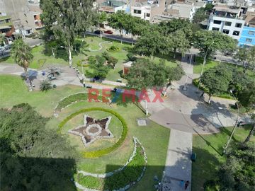Se Vende Hermoso Departamento Frente A Parque