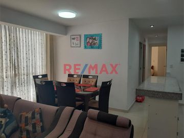 Se Vende Hermoso Departamento Frente A Parque
