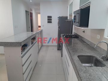 Se Vende Hermoso Departamento Frente A Parque