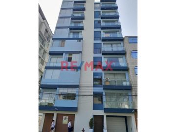 Se Vende Hermoso Departamento Frente A Parque