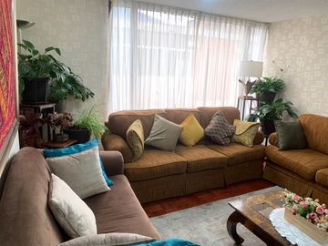 Departamento de venta sector la pradera cuenta con un local comercial