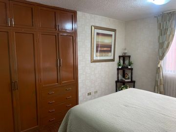 Departamento de venta sector la pradera cuenta con un local comercial