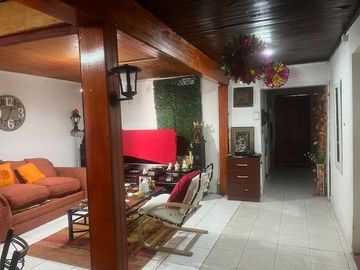 CASA EN VENTA - SAN RAMON