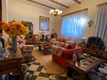 VÓRTICE INMOBILIARIA VENDE CASA EN GUAYMALLÉN, MENDOZA
