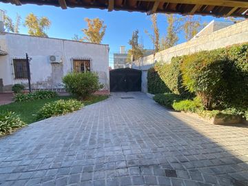 VÓRTICE INMOBILIARIA VENDE CASA EN GUAYMALLÉN, MENDOZA