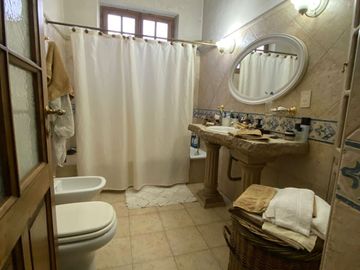 VÓRTICE INMOBILIARIA VENDE CASA EN GUAYMALLÉN, MENDOZA