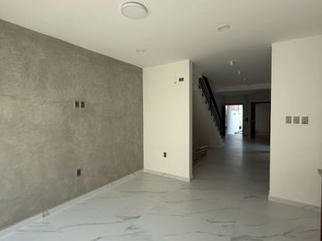 Casa Nueva en venta en Col. Formando Hogar a 5 min del centro y malecón del Puerto de Veracruz
