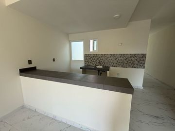 Casa en venta en Col. Virgilio Uribe atrás del puente de Allende a 5 min del centro y malecón del puerto de Veracruz