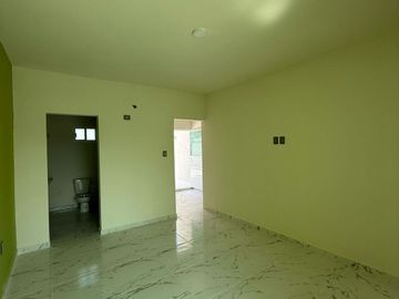 Casa en venta en Col. Virgilio Uribe atrás del puente de Allende a 5 min del centro y malecón del puerto de Veracruz