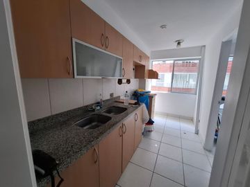 VENDO DEPARTAMENTO AMPLIO 117m2 03DORMITORIOS, 02COCHERAS SAN ANTONIO-MIRAFLORES