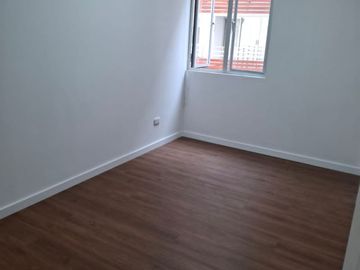 VENDO DEPARTAMENTO AMPLIO 117m2 03DORMITORIOS, 02COCHERAS SAN ANTONIO-MIRAFLORES