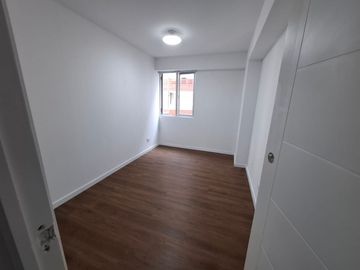 VENDO DEPARTAMENTO AMPLIO 117m2 03DORMITORIOS, 02COCHERAS SAN ANTONIO-MIRAFLORES