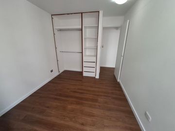 VENDO DEPARTAMENTO AMPLIO 117m2 03DORMITORIOS, 02COCHERAS SAN ANTONIO-MIRAFLORES