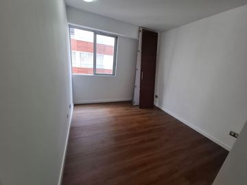 VENDO DEPARTAMENTO AMPLIO 117m2 03DORMITORIOS, 02COCHERAS SAN ANTONIO-MIRAFLORES