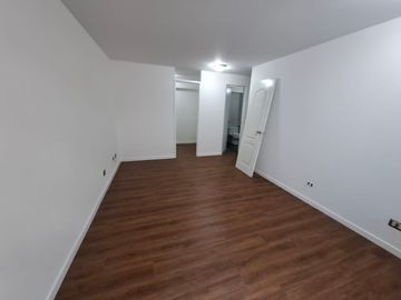 VENDO DEPARTAMENTO AMPLIO 117m2 03DORMITORIOS, 02COCHERAS SAN ANTONIO-MIRAFLORES