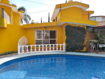Bonita casa en condominio, En Jardines de Cuernavaca