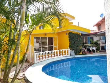 Bonita casa en condominio, En Jardines de Cuernavaca