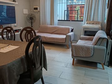Oferta , vendo casa a precio de terreno en calle residencial !