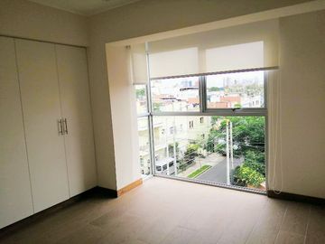 ALQUILO, MODERNO DPTO. 2DORM. 1COCHERA LINEA BLANCA, V/CALLE - Crnl. Odriozola 245, San Isidro