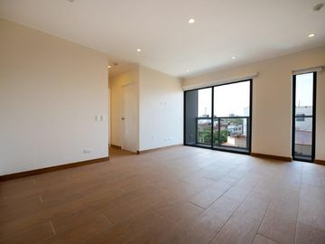 ALQUILO, MODERNO DPTO. 2DORM. 1COCHERA LINEA BLANCA, V/CALLE - Crnl. Odriozola 245, San Isidro
