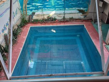 Casa de tres niveles con alberca en Venta,en la Col. Miguel Aleman, cerca del centro histórico en el Puerto de Veracruz, Ver.