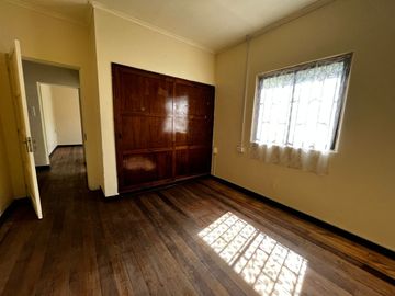 Quillota Centro, Amplia Casa, 4 dormitorios, 3 baños, 760 M2 terreno